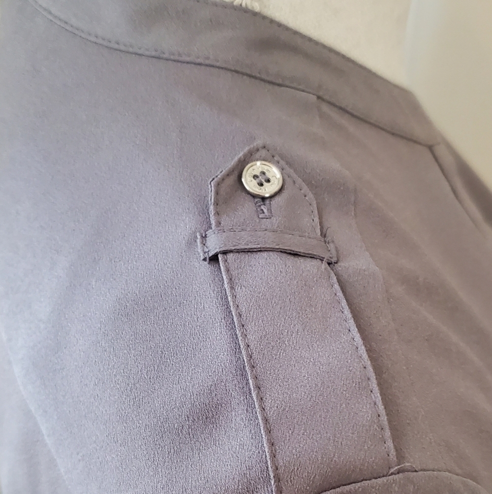Calvin Klein Gray Roll Tab Long Sleeve Button Down Blouse Zipper Pockets Size L - Picture 4 of 10